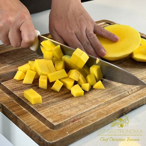 Salmón a la naranja y coliflor apanado corte mango + 207 gastronomia